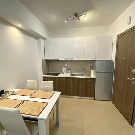 Appartamento 1bd-central 1 *